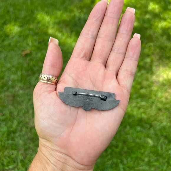 Vintage 1970s TWA Airlines Junior Crew Member Wings Pin Made by Stoffel Seals - Picture 3 of 15